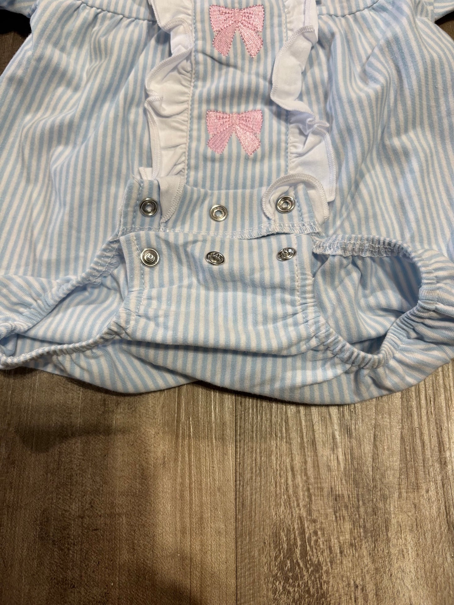 Blue Stripe Bubble with Pink Bow Embroidery